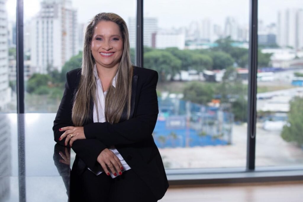 Dra. Flauzina Silva em seu consultório